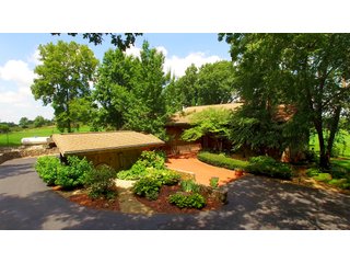 TRACT 4 - REAL ESTATE AUCTION - 2 PRESTIGUOUS HOMES - 66+/- ACRES IN 5 TRACTS IN NOBLE COUNTY, INDIANA